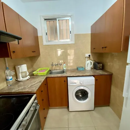 Kontheo Elli Ground Apt 2 Near The Beach * Ларнака