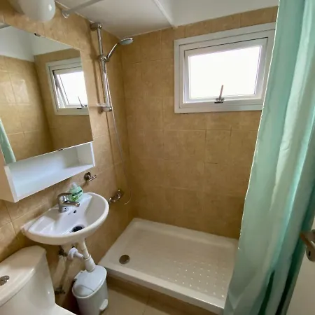 Kontheo Elli Ground Apt 2 Near The Beach * Larnaca