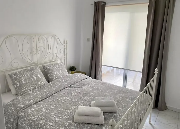 Kontheo Elli Ground Apt 2 Near The Beach *